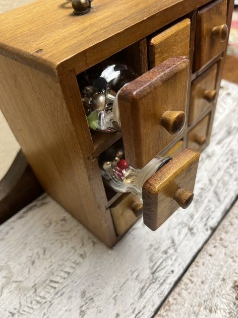 Reuse Items for Jewelry&nbsp;Art